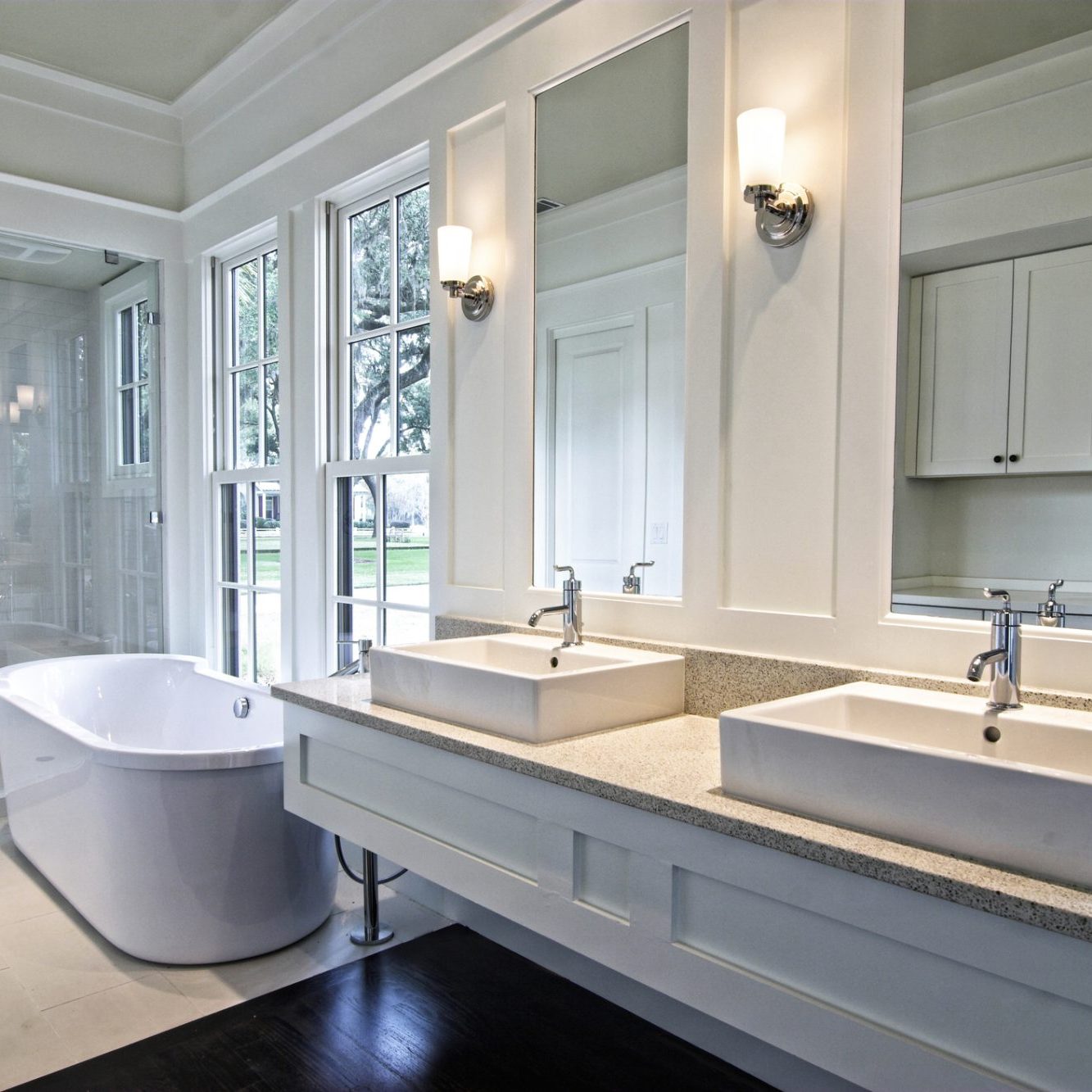dreamstime_m_10924638 Domestic Cleaning Bathroom