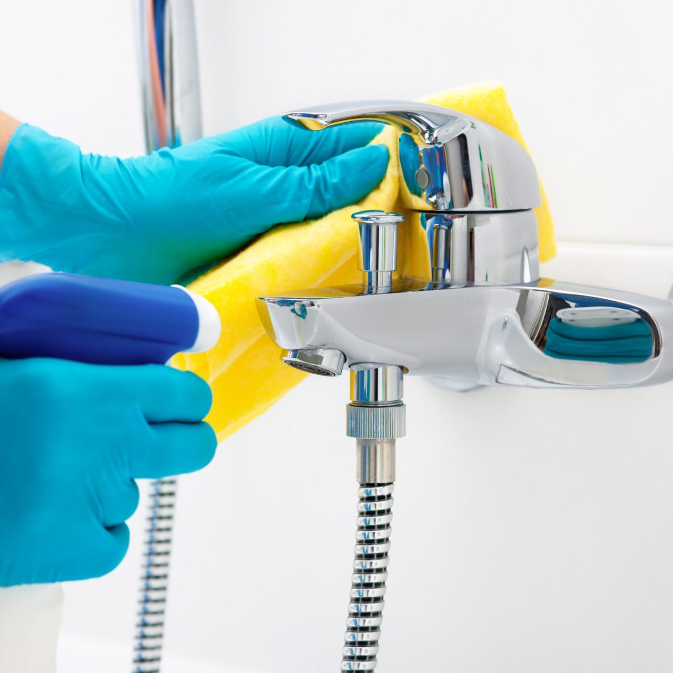 dreamstime_m_43561748 Domestic Cleaning bathrooms